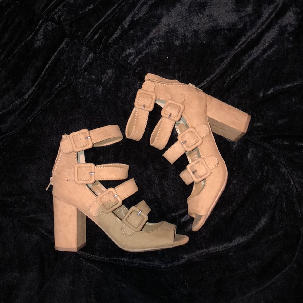 Suede heels: Chinese Laundry